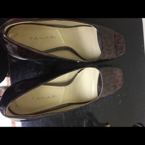 Sale! Women’s Elie Tahari Pip-toe heels Size 8
